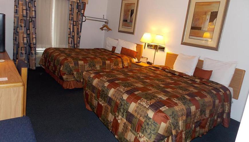 Norwood Inn Minneapolis Roseville Buitenkant foto