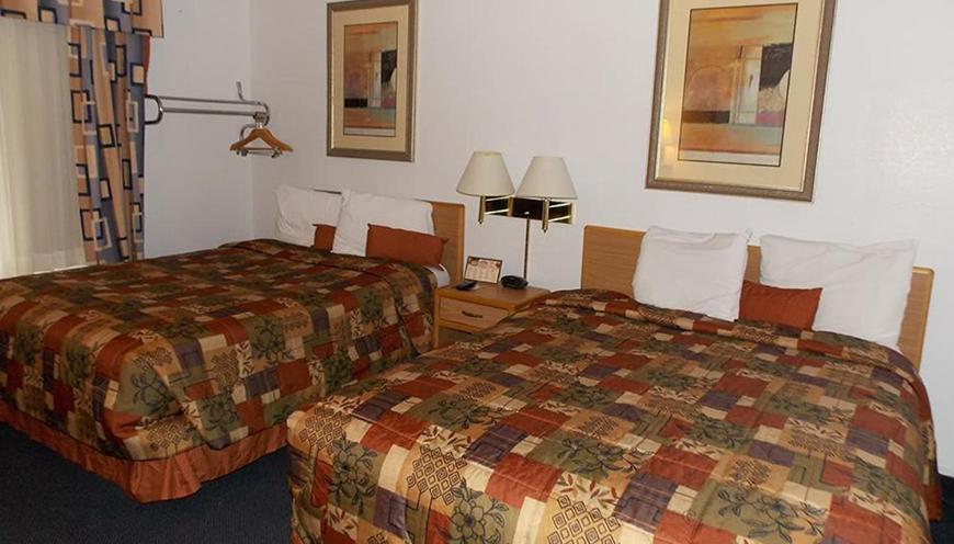 Norwood Inn Minneapolis Roseville Buitenkant foto